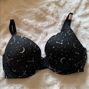 PINK Victoria’s Secret 32DD T-shirt bra